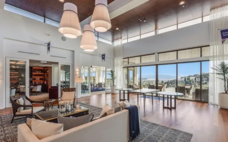 Coastal View Yacht Club