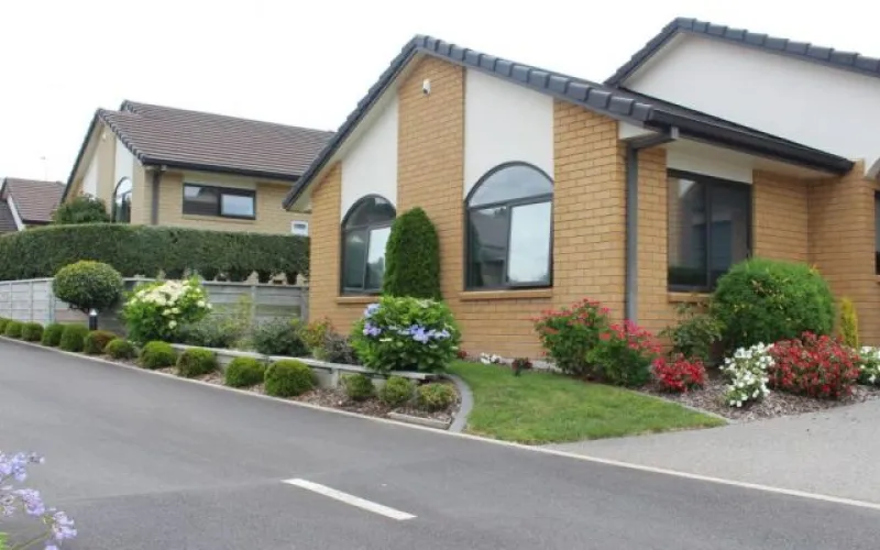 Retirement Village Entrance to Kempton Park