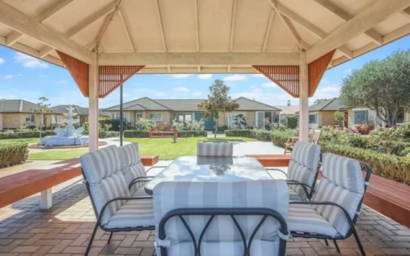 Front Garden Pergola